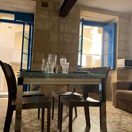 Traditional Townhouse In The Hearth Of Valletta 빌라 외부 사진